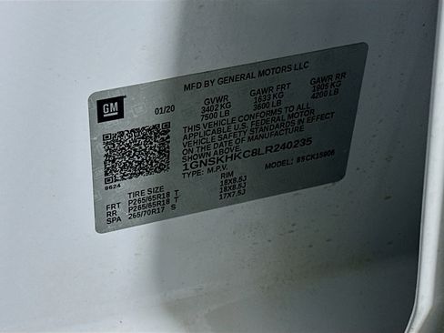 Used 2020 Chevrolet Suburban LT image 12