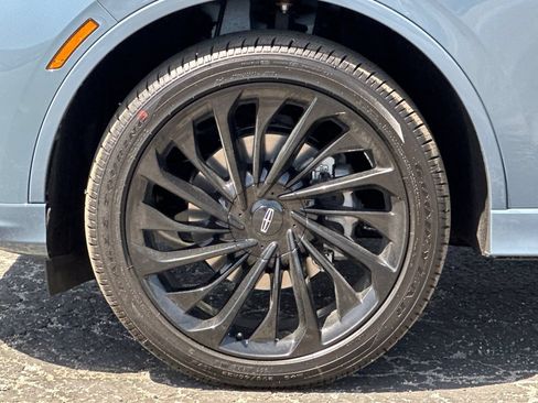 New 2026 Lincoln Aviator Reserve AWD/4WD image 26