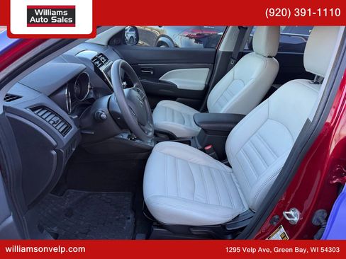 Used 2020 Mitsubishi Outlander Sport ES image 9