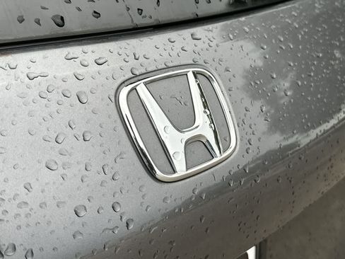 Used 2023 Honda HR-V EX-L image 11