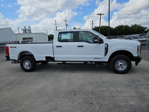 New 2026 Ford F350 XL w/ XL Off-Road Package AWD/4WD image 14