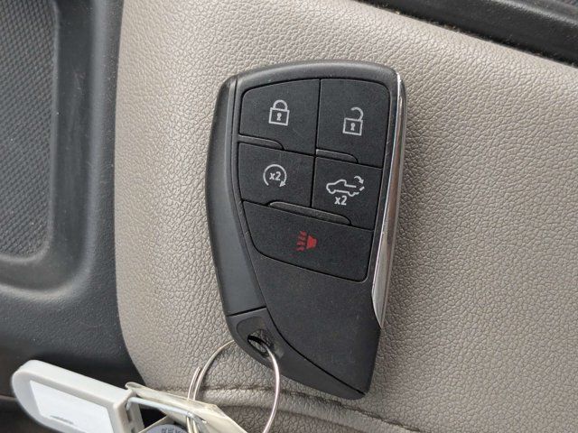 Used 2025 GMC Sierra 1500 SLT AWD/4WD image 32