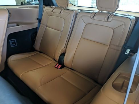 Certified 2023 Lincoln Aviator Black Label w/ Class IV Trailer Tow Package image 14