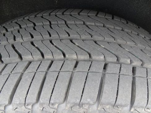 Used 2024 Cadillac Escalade ESV Sport Platinum w/ LPO, ONYX Package image 47