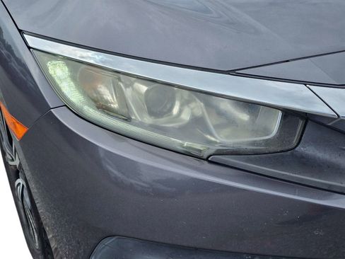 Used 2016 Honda Civic EX-T image 4