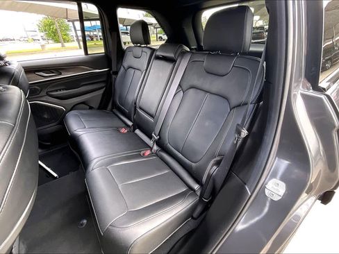 Used 2026 Jeep Grand Cherokee Limited AWD/4WD image 20