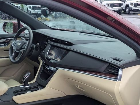 Used 2017 Cadillac XT5 Premium Luxury AWD/4WD image 37