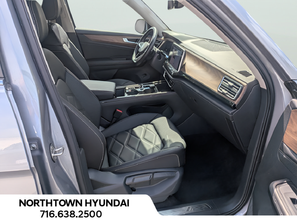 Used 2026 Volkswagen Atlas SE AWD/4WD image 35