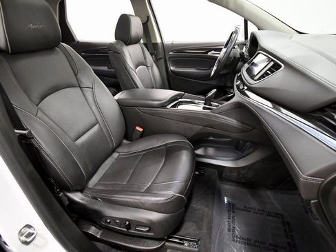 Used 2020 Buick Enclave Avenir w/ Avenir Technology Package image 20