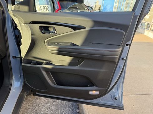 Used 2022 Honda Ridgeline Black Edition image 44