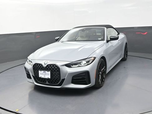 Used 2022 BMW 440i xDrive Convertible w/ Premium Package image 4