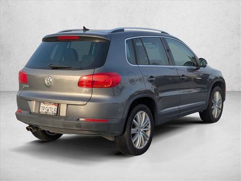Used 2016 Volkswagen Tiguan SE image 5