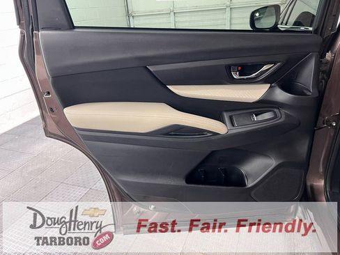 Used 2019 Subaru Ascent Premium image 32