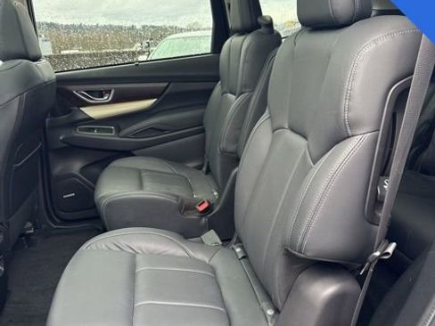 Used 2022 Subaru Ascent Touring w/ Popular Package #2A image 10