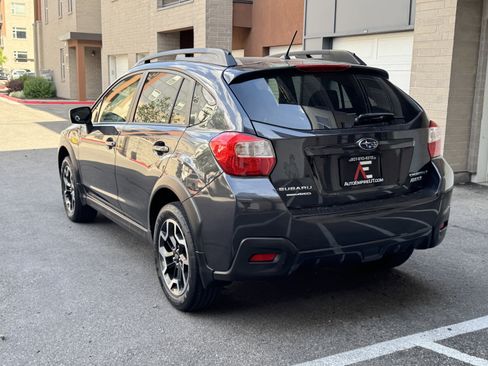 Used 2016 Subaru Crosstrek 2.0i Premium w/ Moonroof Package AWD/4WD image 3