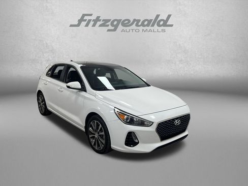 Used 2019 Hyundai Elantra GT w/ Style Package 02 FWD image 9