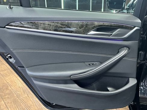 Used 2020 BMW 540i xDrive w/ Premium Package image 14