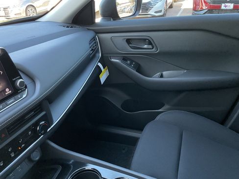 New 2026 Nissan Rogue S image 33