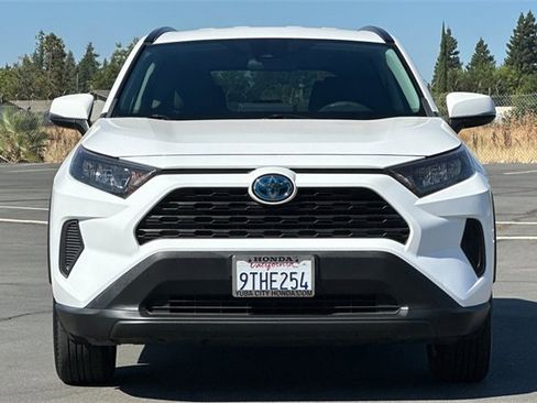Used 2022 Toyota RAV4 LE image 6