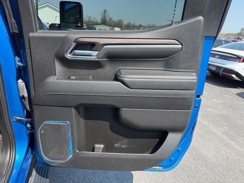 Used 2023 Chevrolet Silverado 1500 RST image 18