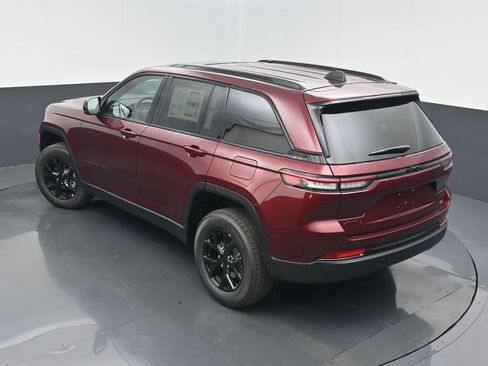 New 2025 Jeep Grand Cherokee Altitude image 42