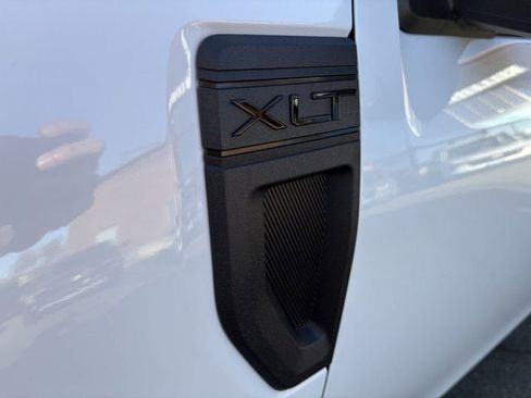 New 2025 Ford Maverick XLT w/ XLT Luxury Package image 13