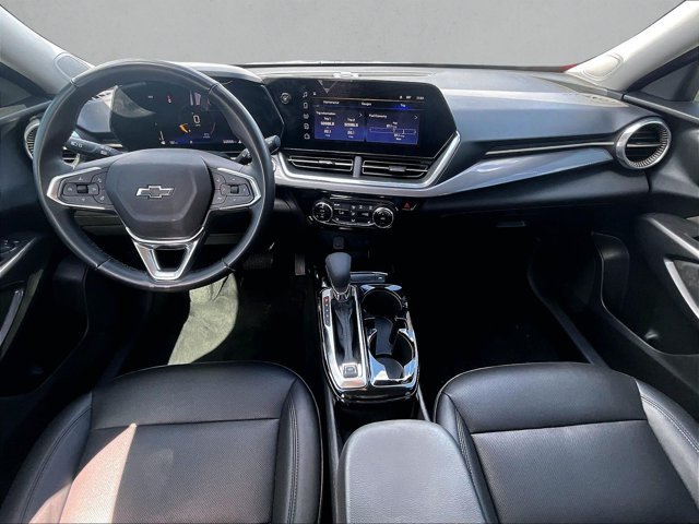 Used 2024 Chevrolet Trax ACTIV FWD image 16