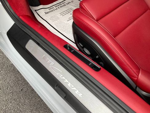 Certified 2024 Porsche 911 Carrera image 7