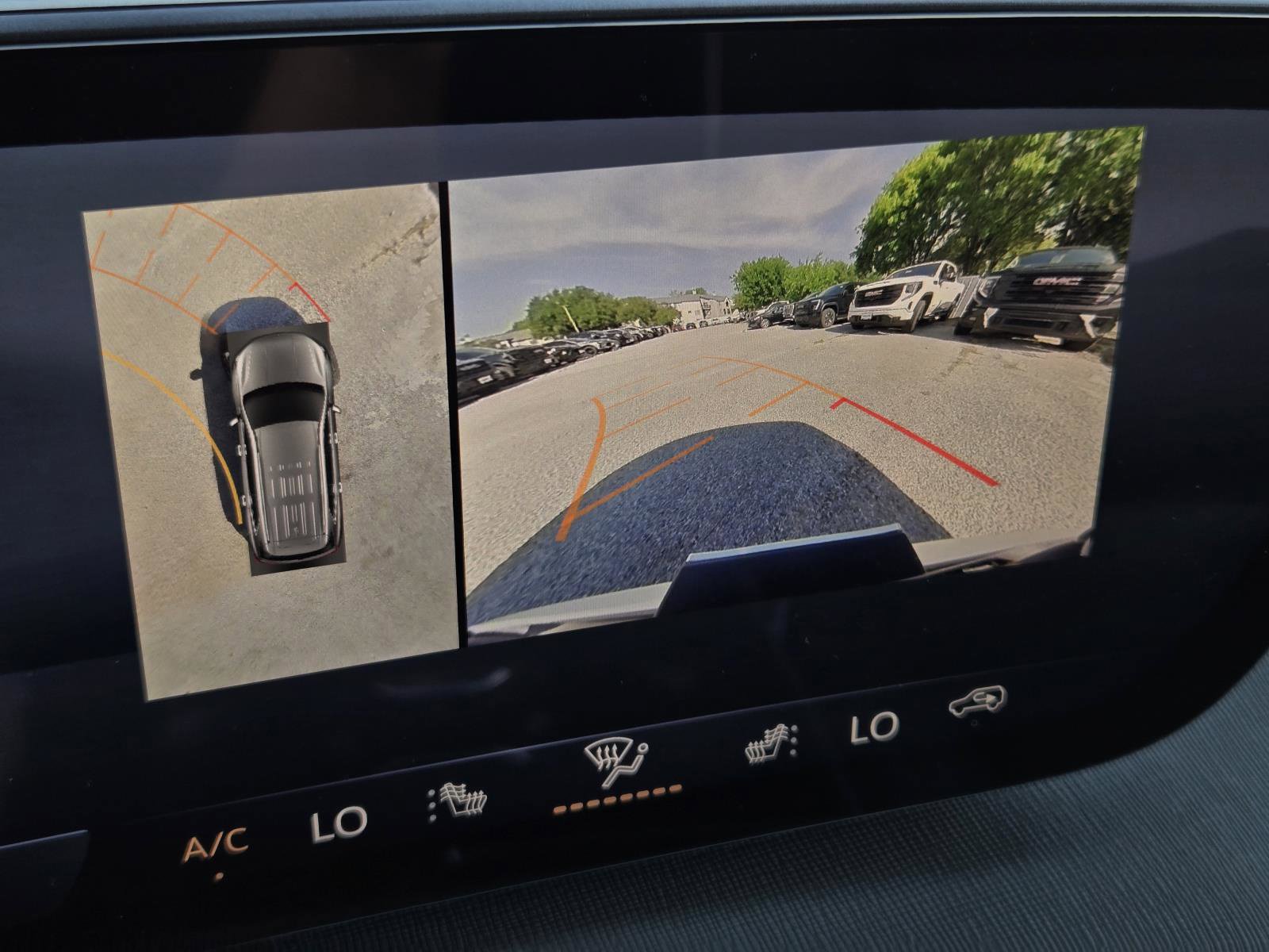 New 2026 Buick Enclave Sport Touring w/ Power Package FWD image 9