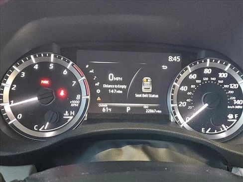 Used 2023 Toyota Highlander L image 7