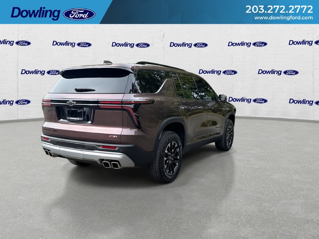 Used 2024 Chevrolet Traverse Z71 AWD/4WD image 8