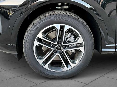 New 2025 Audi Q5 Premium w/ Convenience Package image 11