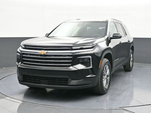 New 2025 Chevrolet Traverse LT w/ LPO, Floor Liner Package image 3