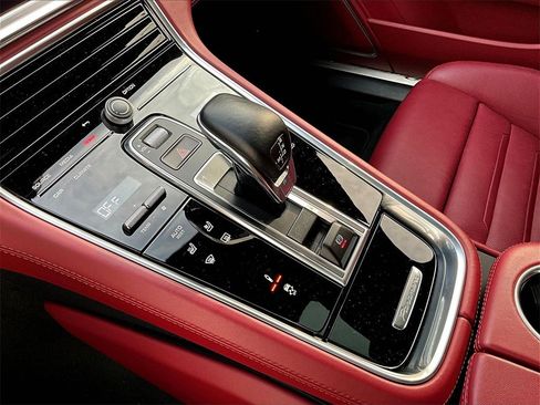 Certified 2022 Porsche Panamera 4 image 20