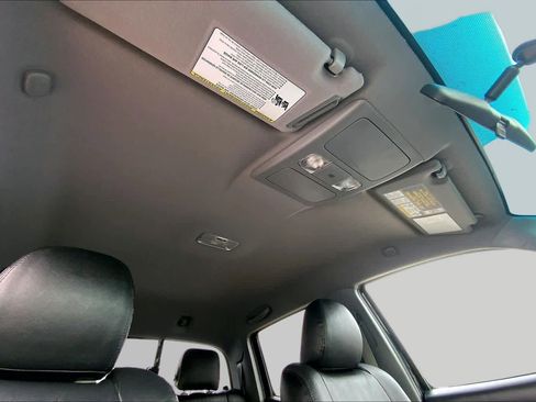 Used 2015 Toyota Tacoma PreRunner w/ TRD Sport Package RWD image 11
