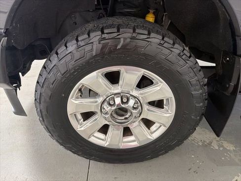 Used 2021 Ford F350 Platinum AWD/4WD image 4