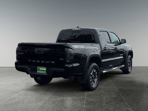 Used 2021 Toyota Tacoma TRD Off-Road image 7