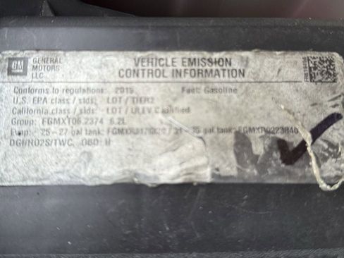 Used 2015 Cadillac Escalade Premium image 37