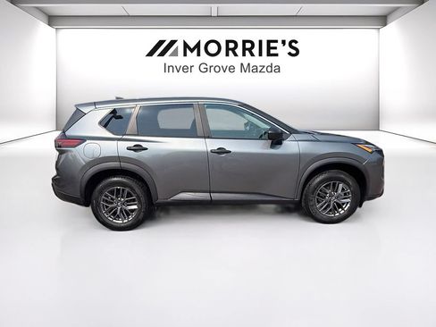 Used 2024 Nissan Rogue S AWD/4WD image 4