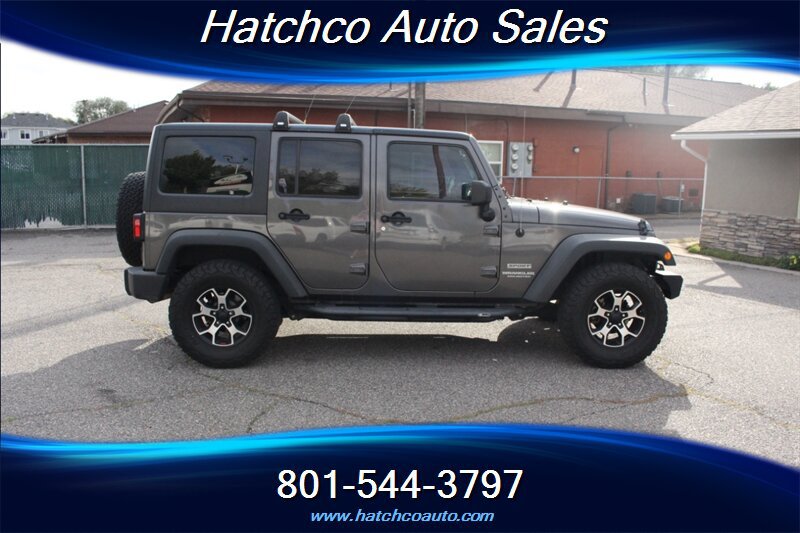 Used 2017 Jeep Wrangler Unlimited Sport w/ Connectivity Group AWD/4WD image 6