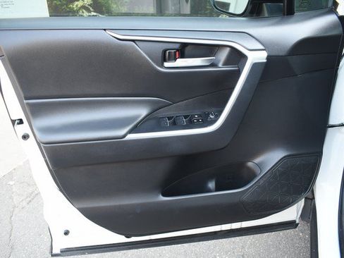 Used 2024 Toyota RAV4 XLE AWD/4WD image 13