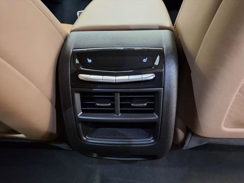 Certified 2023 Cadillac XT5 Sportv w/ Platinum Package image 15