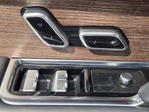 Used 2023 Land Rover Range Rover SE image 30