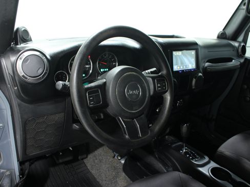 Used 2014 Jeep Wrangler Sport AWD/4WD image 2