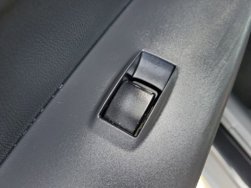 Used 2024 Mitsubishi Outlander Sport 2.0 ES image 14