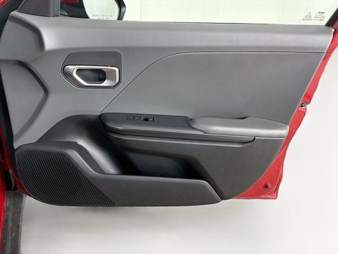 Used 2025 Kia K4 LXS image 30