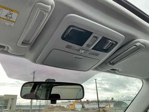 Used 2015 Subaru Forester 2.5i Premium w/ All-Weather Package image 15