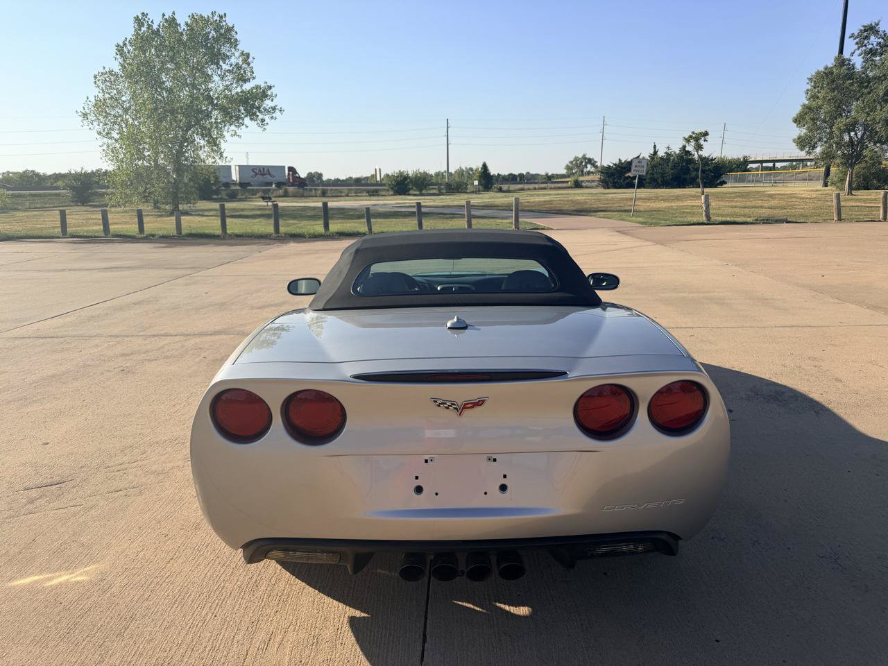 Used 2005 Chevrolet Corvette Convertible w/ Preferred Equipment Group RWD image 10