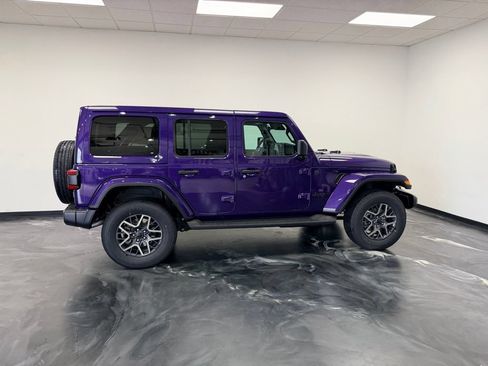 New 2026 Jeep Wrangler Unlimited Sahara AWD/4WD image 8