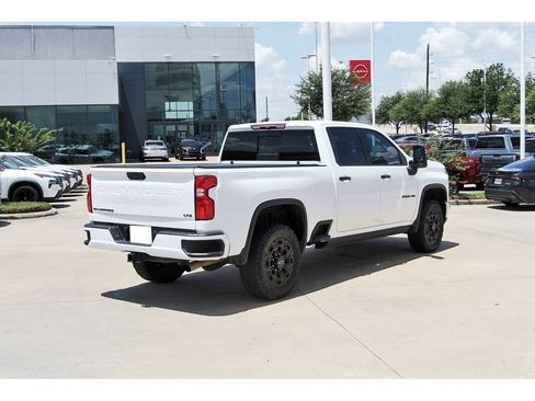 Used 2024 Chevrolet Silverado 2500 LTZ w/ LTZ Plus Package AWD/4WD image 5